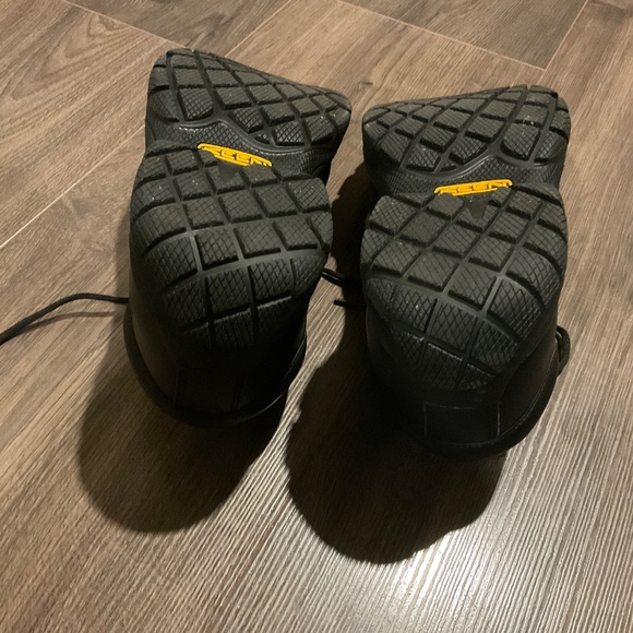 Men''s size 12 Keen's Oxford style non-slip shoes - Picture 4 of 5